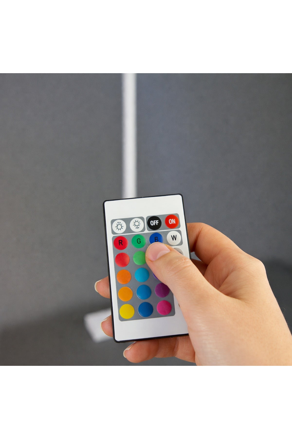 Akrilik LED Lambader RGB – Uzaktan Kumanda ile Renk Ayarlı Ayaklı Lamba