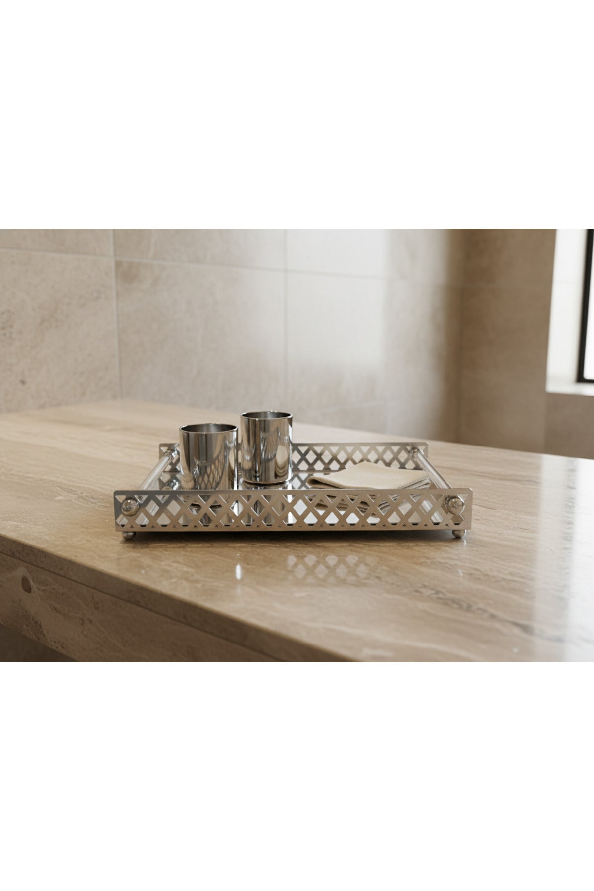 Dekoratif Pleksi Tepsi – Gold ve Silver Metal Detaylı Sunum Tepsisi