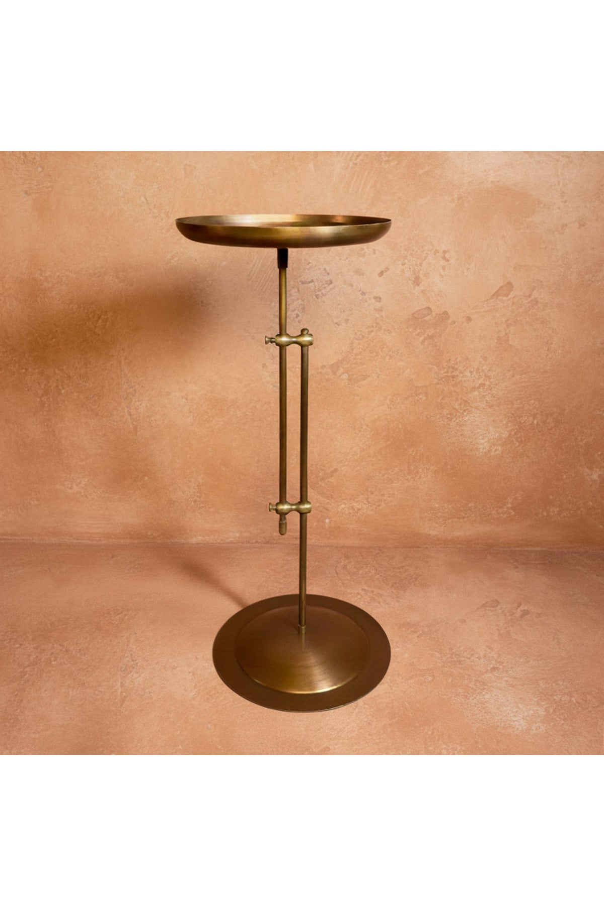 Antik Pirinç Eskitme Ayarlanabilir Yan Sehpa Metal Dekoratif Sehpa 65-80 cm