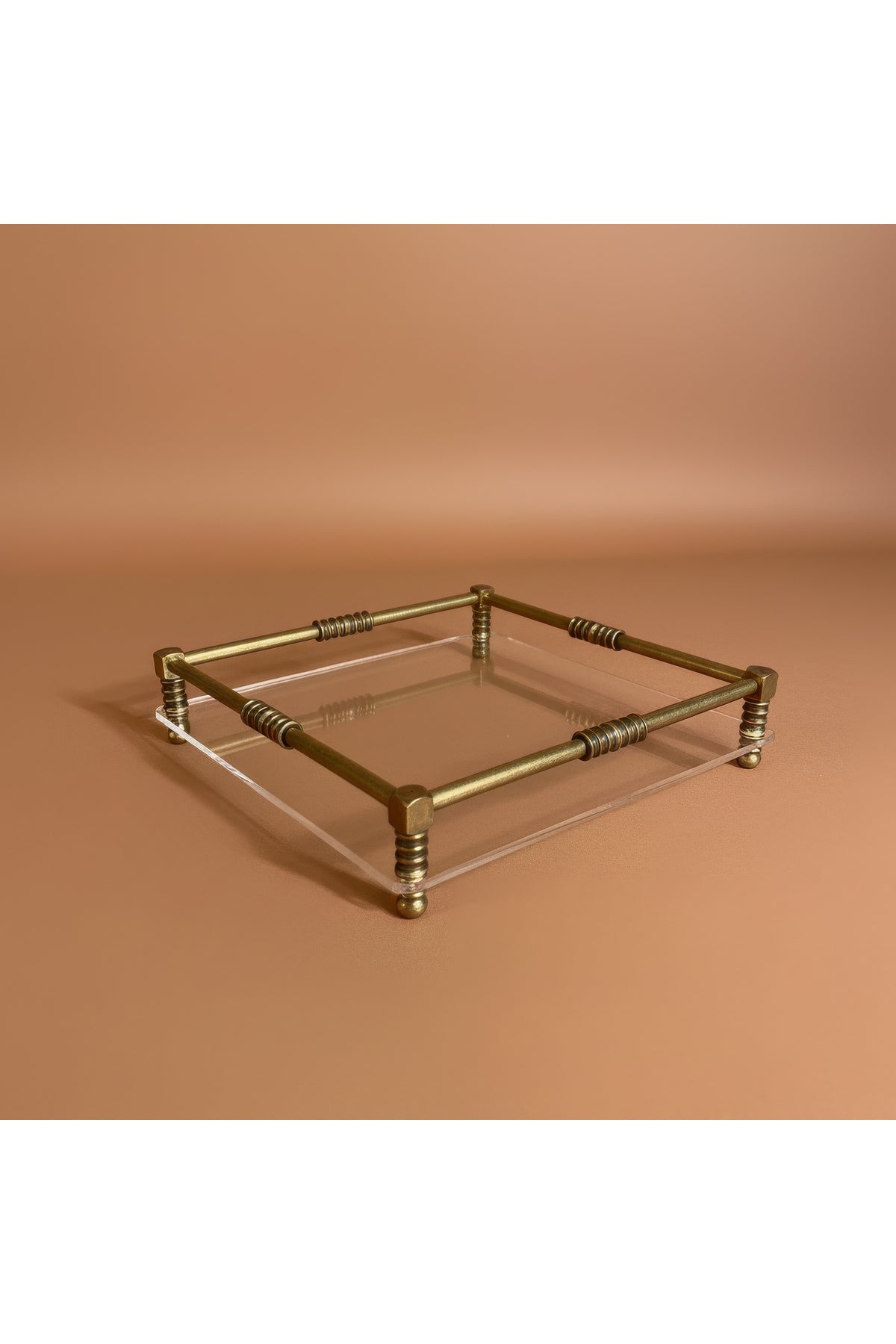 Dekoratif Antik Pirinç Pleksi Tepsi 26x26 cm –Dekoratif Tepsi-Sunum Tepsisi-Metal Tepsi