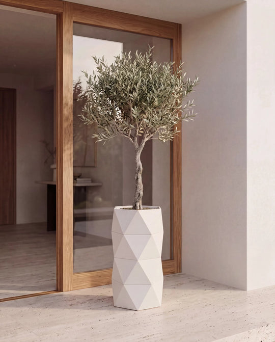 Prizma Saksı mat beyaz Ø35 x 60 cm kapı önü zeytin ağacı (bitki dahil değildir)